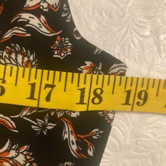 Vince Camuto Sleeveless Long Floral Dress - Picture 9 of 10